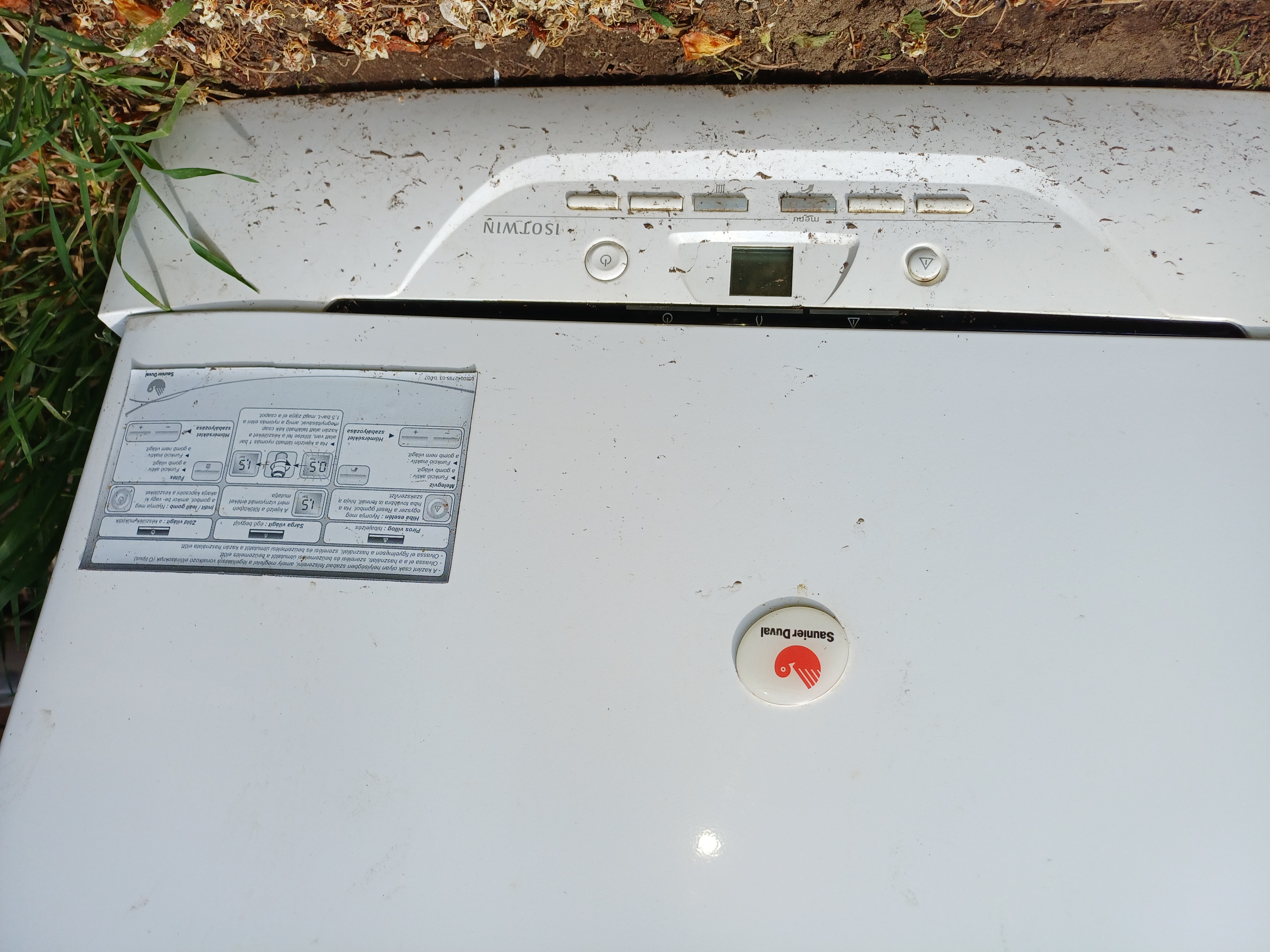 Saunier Duval  Isotwin 25 kw kombi gázkazán
